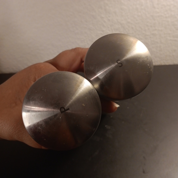 EXQUISITE VTG COLE & MASON Oldbury Wood Salt and Pepper Grinder Set. - Picture 3 of 7